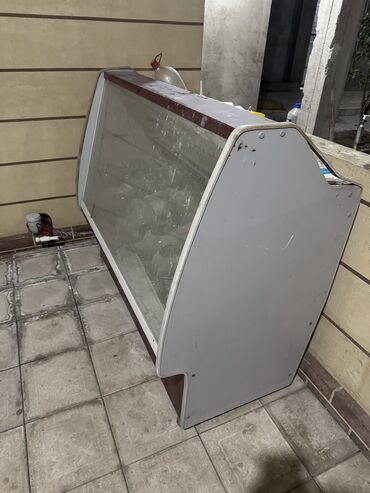 Техника жана электроника: Продаю холодильник работает но давно не пользовались 
Самовывоз