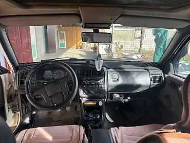 Volkswagen: Volkswagen Passat Variant: 1993 г., 1.8 л, Механика, Бензин, Универсал — 3