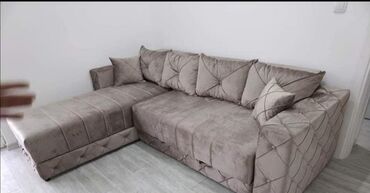 Ugaone garniture: Garniture čest. 270× 180 zicano. Jezgro razvlace se za spavanje — 10