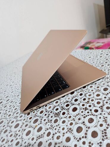 Apple MacBook: İşlənmiş Apple MacBook, 13.3 ", Intel Core i5, 256 GB, Ünvandan götürmə, Ödənişli çatdırılma, Rayonlara çatdırılma