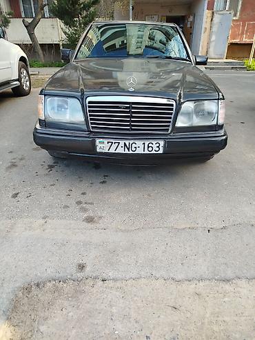 e 39: Mercedes-Benz E 220: 2.2 l | 1995 il Sedan — 6