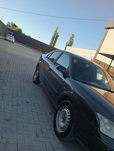 Ford: Ford Mondeo: 2003 г., 1.8 л, Механика, Бензин, Седан