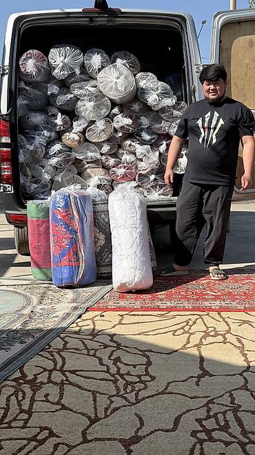Требуется водитель в службу стирки ковров. Обязанности: — доставка и