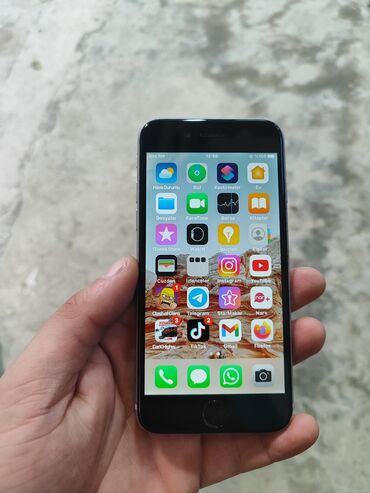 продаю айфон 6: IPhone 6s, 32 GB, Space Gray