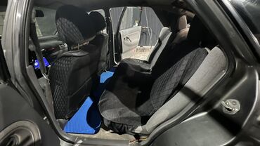 Mazda: Mazda 626: 1992 г., 2 л, Механика, Седан — 6