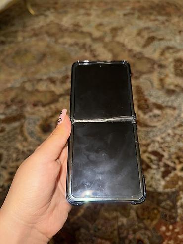 par ütü: Samsung Z Flip, rəng - Bənövşəyi — 3