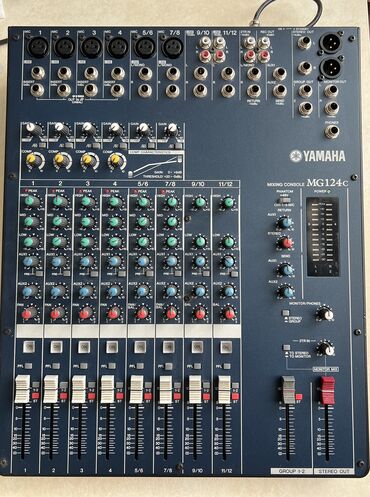 Digər auditexnika: YAMAHA MG124c 
Mikşer pultu ideal vəziyətdə