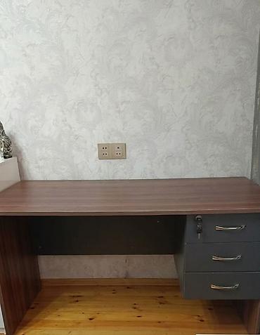 komputer setup: Kompüter masası, İşlənmiş, DSP, Kvadrat masa — 1