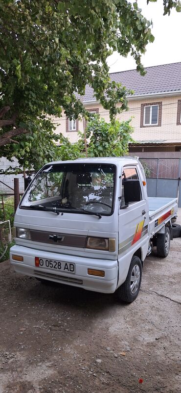 сдаю машину последующим выкупом: Daewoo Лабо: 2002 г., 0.8 л, Механика, Бензин