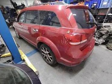 midnight boja: Fiat Freemont zadnji branik crveni. Fiat Freemont zadnji branik — 1