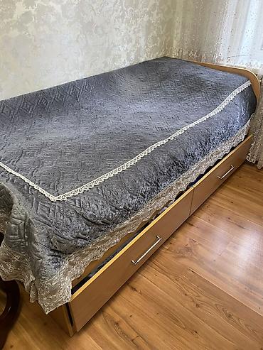 балон 14 ош: Односпальная кровать с матрасом и выдвижными ящиками - Компактная — 2