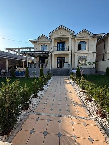 Продаётся просторный дом на первой линии в Арча-Бешик 🏡 Большой и