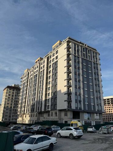 12 мкр: 3 комнаты, 142 м², Элитка, 6 этаж, ПСО (под самоотделку)