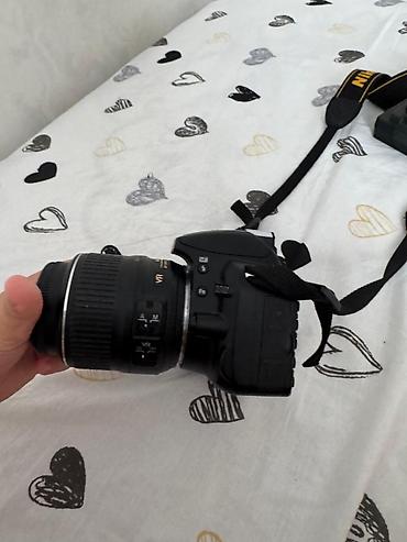 mobil stabilizator: Nikon D3100
Nikon 18 55 mm linza 
probeqi 90 Ka — 1