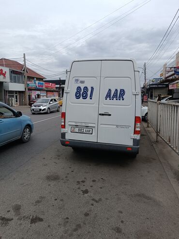 или меняю на спринтер: Белый микроавтобус Mercedes-Benz Sprinter. Вместительный грузовой