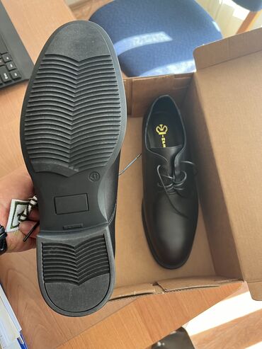 лакированные туфли: Продаю личные вещи