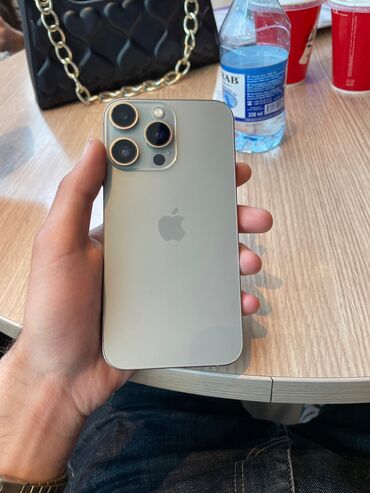 Apple iPhone: IPhone 15 Pro, 64 GB, Matte Gold, Face ID