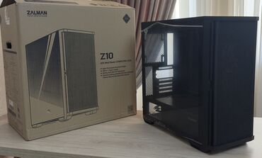 Videokartlar: Zalman Z10 modelində olan, orta ölçülü kompüter korpusu. Korpusun yan