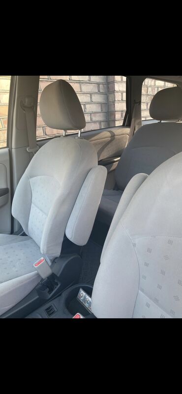 Mitsubishi: Mitsubishi Grandis: 2010 г., 2.4 л, Автомат, Бензин, Минивэн — 9