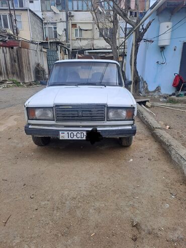 011 maşınlar: VAZ (LADA) 2107: 1.3 l | 1983 il 695884 km Sedan