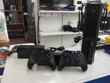 PS5 (Sony PlayStation 5): Xbox one fat (есть коробка) В комплекте 2 оригинальных джойстика 2
