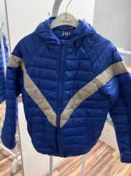 Bodi: Oğlan uşağı üçün kurtka 10 manata satılır 8-9 yaş