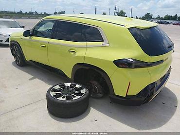inter: BMW XM: 2024 г., Автомат, Бензин — 4