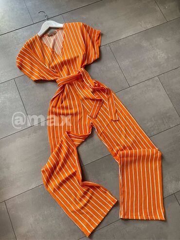 Kombinezoni: 2600 s m l — 9