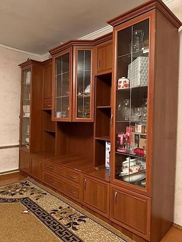 укмуш тв: Дубал шкаф, Дубал шкаф түрү: Модулдуу, Үй, конок бөлмөсү үчүн, Колдонулган, Өзгөчөлүктөрү: Телевизор коюучу бөлүк менен — 2