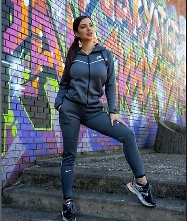 Gornji i donji deo: Mokra likra
m, l, xl, 2xl
3000 din na lalafo.rs — 25 Gornji i donji deo: Mokra likra
m, l, xl, 2xl
3000 din — 25