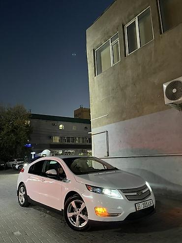 chevrolet la: Chevrolet Volt: 2013 г., 1.4 л, Гибрид, Хэтчбэк — 2