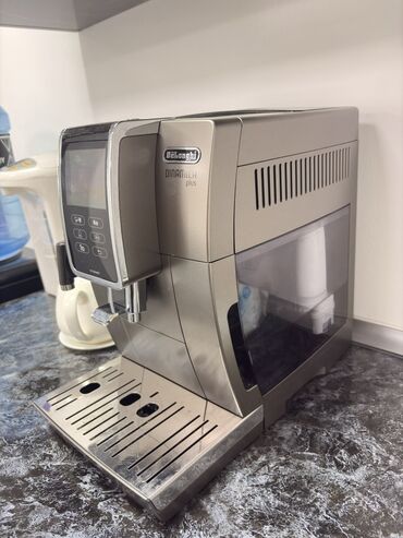 İçkilər üçün digər texnika: Qəhvə maşını Delonghi, Avtomat, Yeni