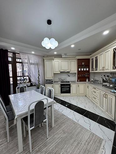 Продажа квартир: 3 комнаты, 119 м² — 2
