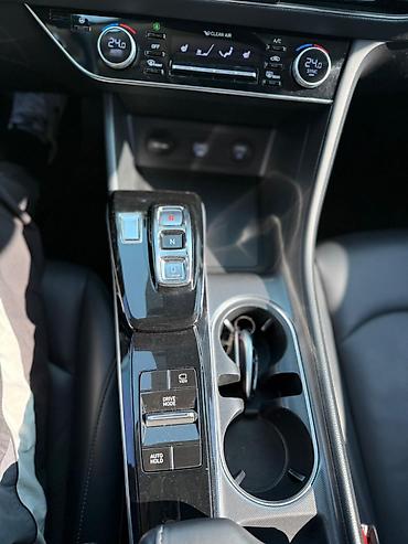 Hyundai: Hyundai Sonata: 2019 г., 2 л, Газ — 15