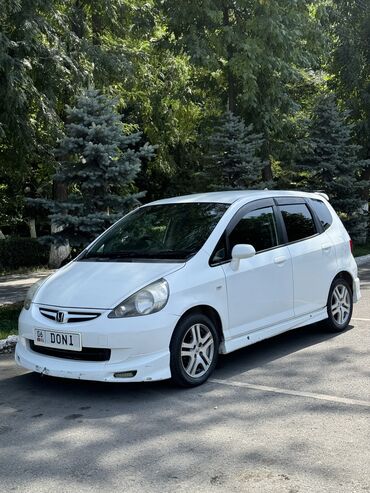 Honda: Honda Fit: 2006 г., 1.3 л, Вариатор, Бензин, Хэтчбэк