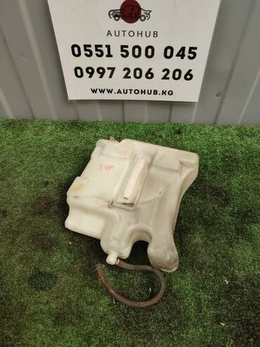 mercedes benz 190 w201: Бачок Mercedes-Benz
