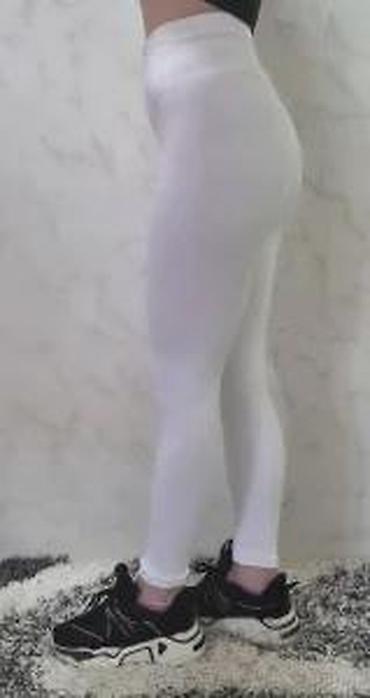 Helanke, biciklistički šortsevi: Ženske bele rebraste helanke – visok struk - Model: bešavne helanke — 19