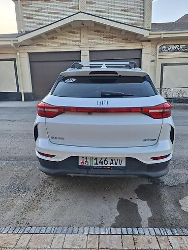 Weltmeister: Weltmeister EX5, 2021 г., 130000 км, Передний, В наличии — 3