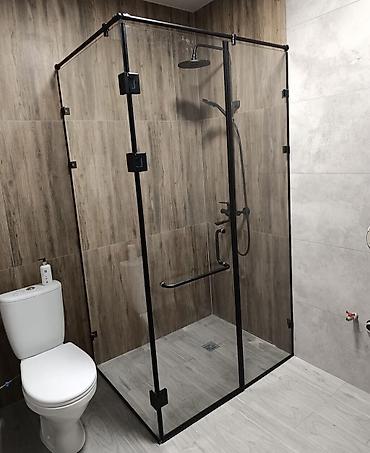 Душевые перегородки и ограждения: Душевая перегородка, как в дизайнерских проектах Минимум металла — 12