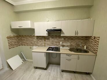 тесто для лепки: Mətbəx mebeli satılır 390₼. Yaxşı vəziyyətdədir. Üzərində