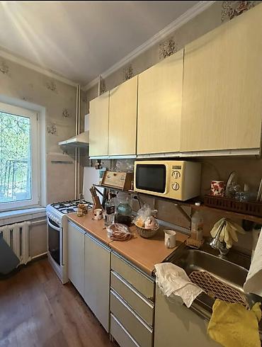 Продажа квартир: 3 комнаты, 70 м², Асанбай мкр 105 серия, 1 этаж, Косметический ремонт — 1