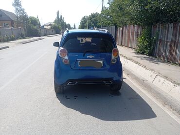 домкраты на авто: Chevrolet Spark, синий хэтчбек 5 дверей. Основные особенности: -