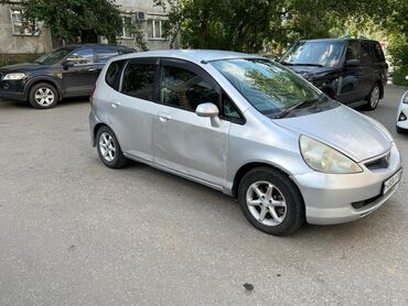 хонда 2001: Honda Fit: 2002 г., 1.3 л, Вариатор, Бензин, Хэтчбэк