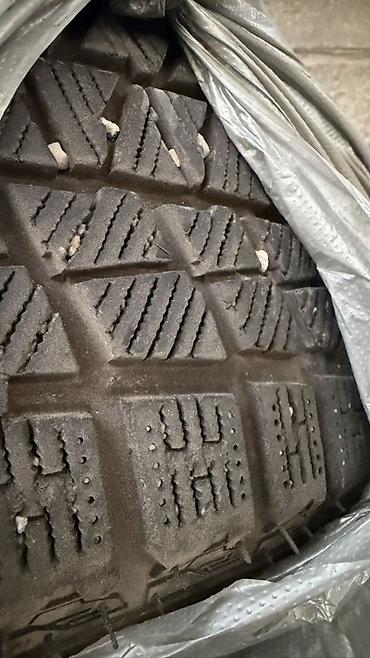 Шиналар жана дисктер: Продаю Комплект зимних шин 215/55 R17 - Размер: 215/55 R17 — 3