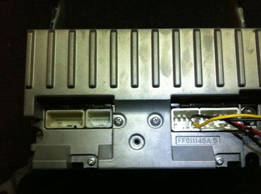 Avtoelektronika: Toyota maqnitolasi. Ustden cixma,tam iwlek veziyyetde. Qiymeti 55 azn — 2