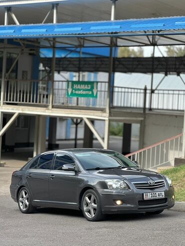 Toyota: Toyota Avensis: 2004 г., 2 л, Механика, Дизель, Хэтчбэк