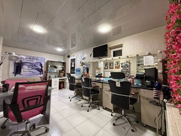 аренда объекта в баку: Yeni Günəşli AB massivində Qarta heykəlinin yaxınlığında obyekt