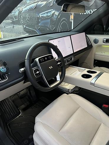 lexsus ls: Lixiang L6: 2025 г., 1.5 л, Автомат, Гибрид, Кроссовер — 2