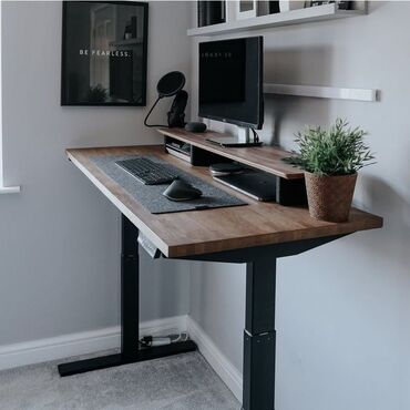 барахолка мебель: Компьютерный Стол, цвет - Черный, Новый