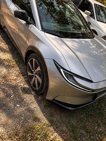 Унаа сатуу: Toyota bZ5: 2026 г., Вариатор, Электромобиль, Лифтбек — 4